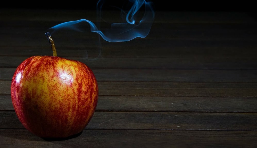 Apfel mit Rauchschwade
