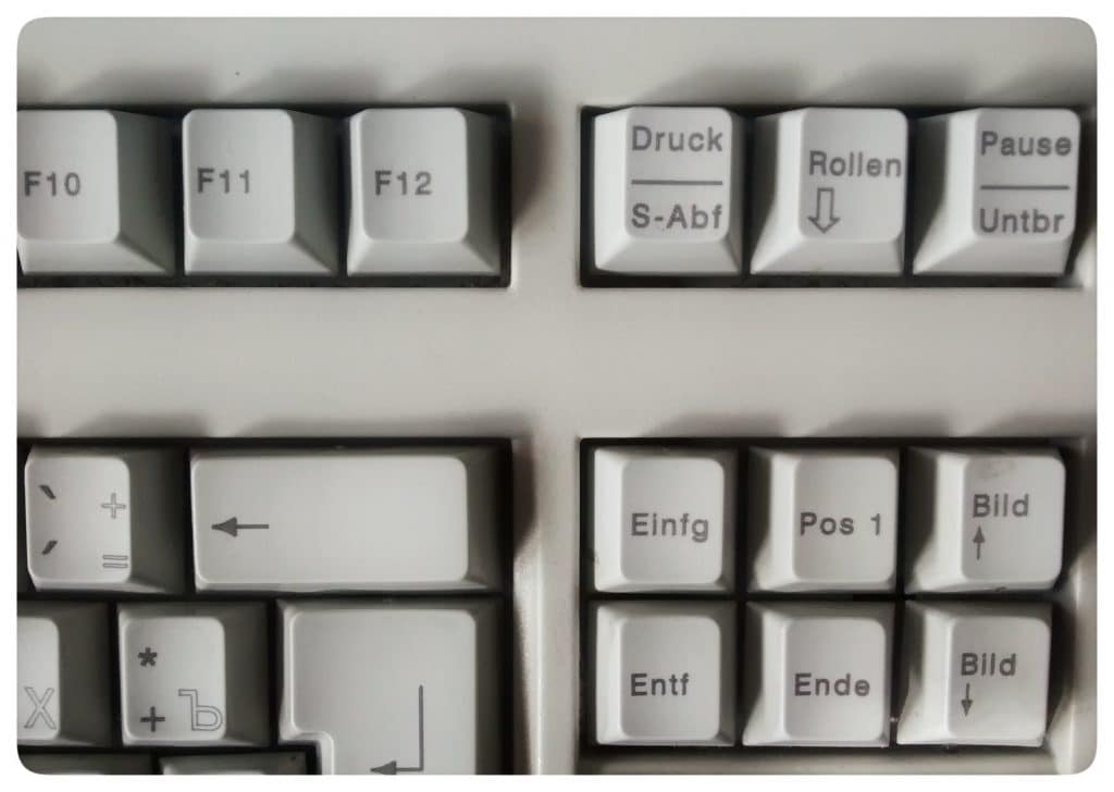 Die Drucktaste auf der Computer-Tastatur zur Erstellung von Bildschirmfotos